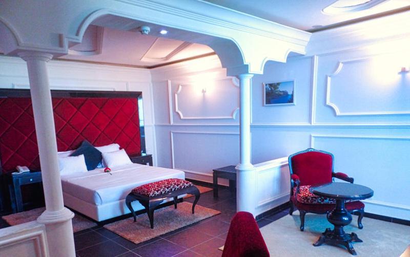 Hotel Raya Tichy Экстерьер фото